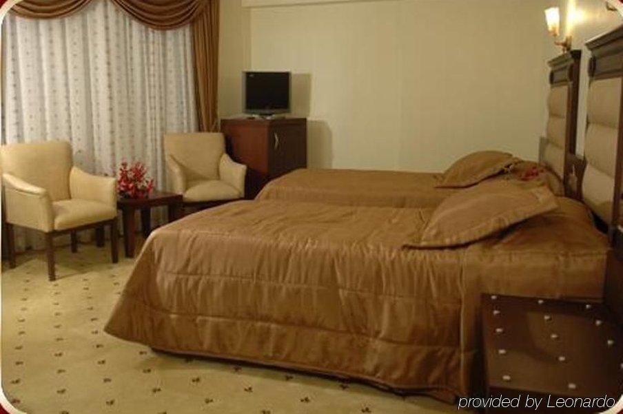 Cukurova Park Hotel Адана Стая снимка